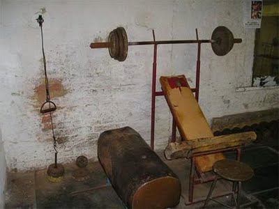 old-rusty-gym-equipment.jpg